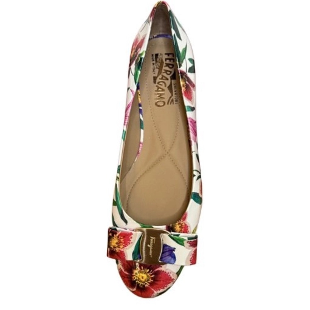 Salvatore Ferragamo Women's Floral Ballet Flats Size 8.5